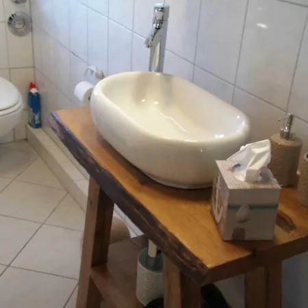 Luthers Stuebchen Apartman *